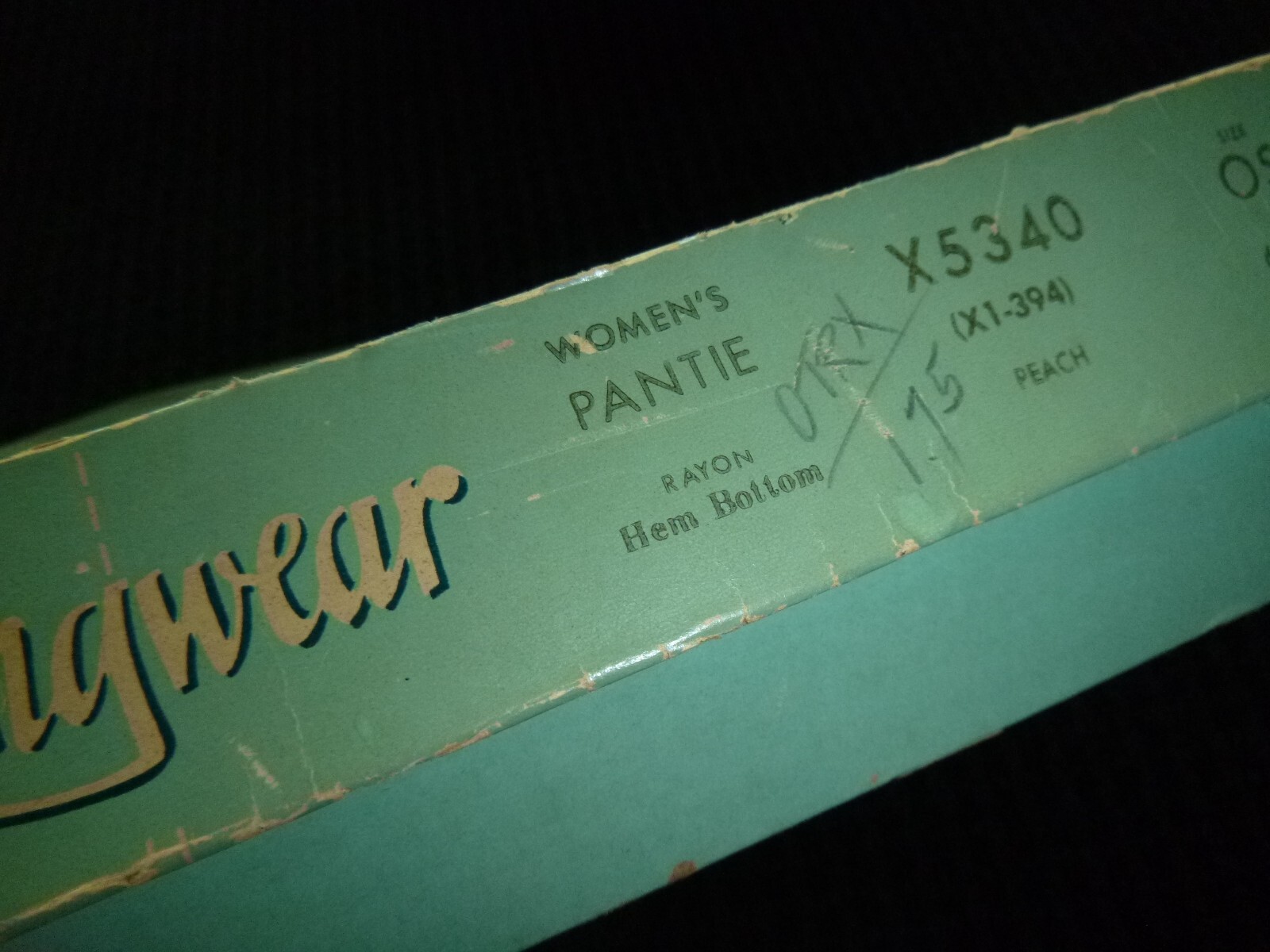 NOS Vtg 40s 50s Munsingwear Peach Colored Tap Panties 10% Rayon XL/XXL USA