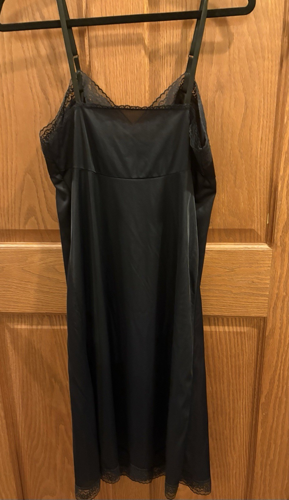 Vanity Fair Black Nylon Full-Length Slip Style 10-103 Size 26″ 36/42 Lace Trim