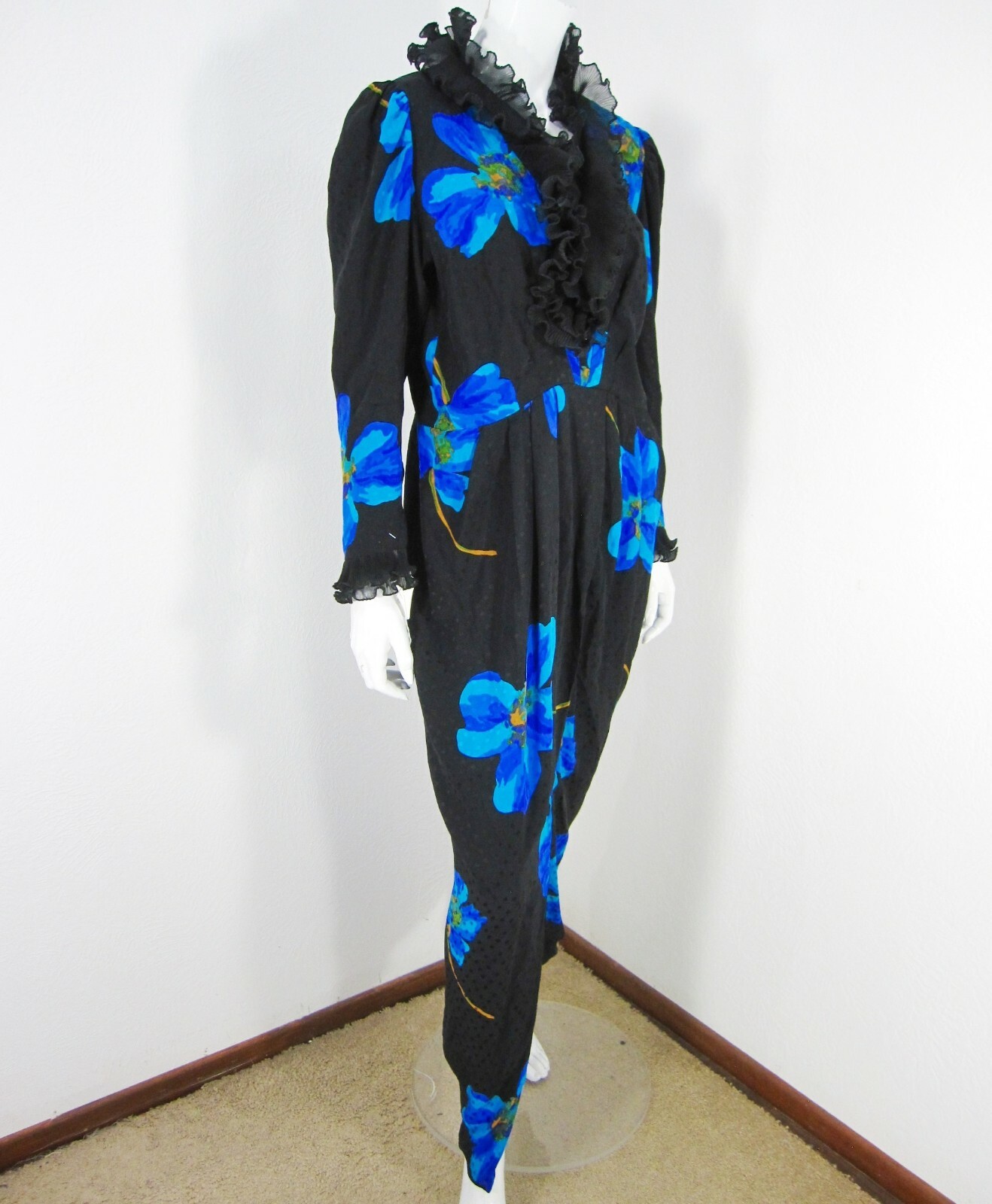 An Elizabeth Vintage Long Sleeve DRESS M Medium Black Blue Floral