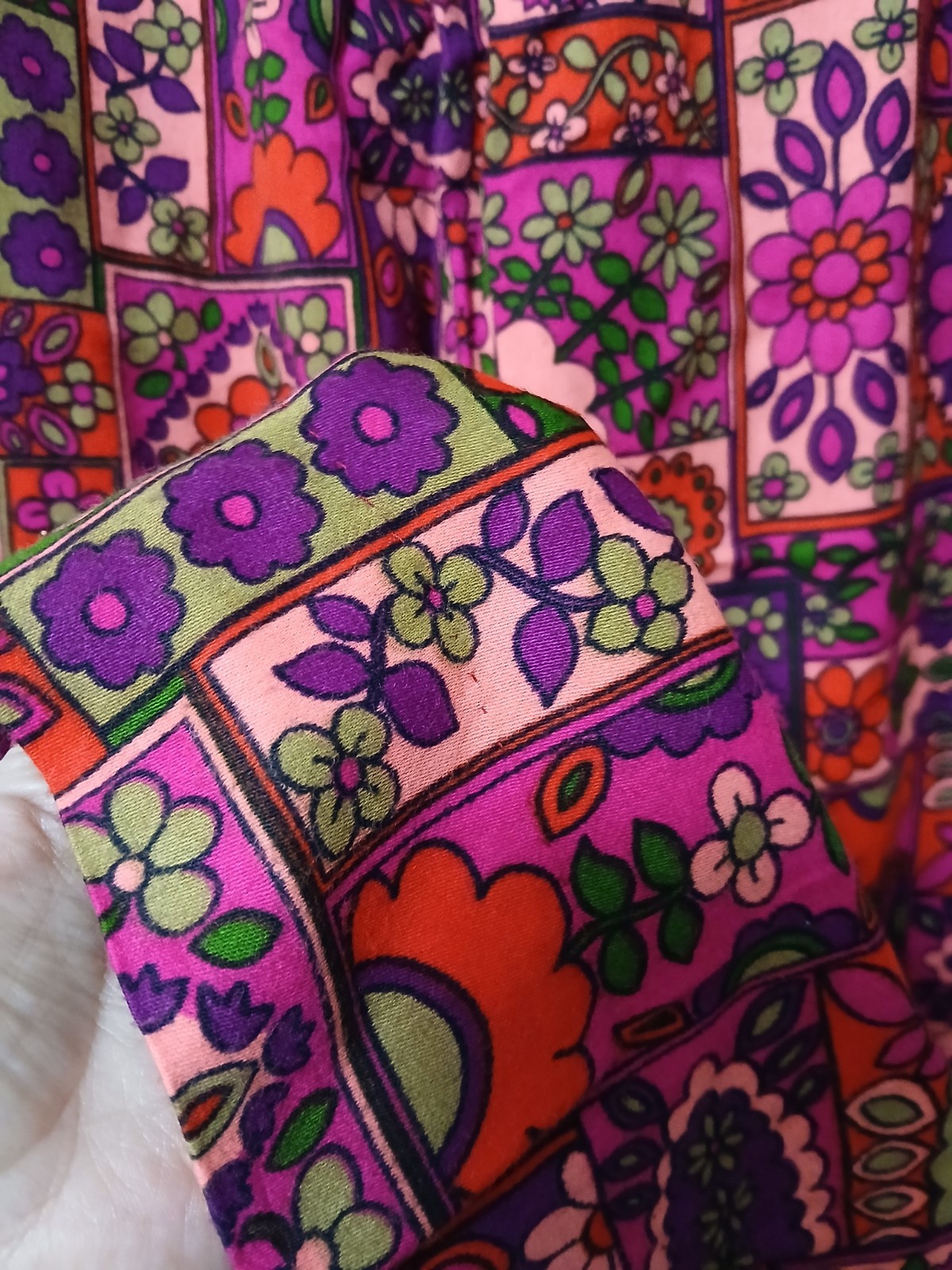 True Vintage 60s 70s Funky Psychedelic Printed Skirt Maxi Hippy Flower 28″W 40″L