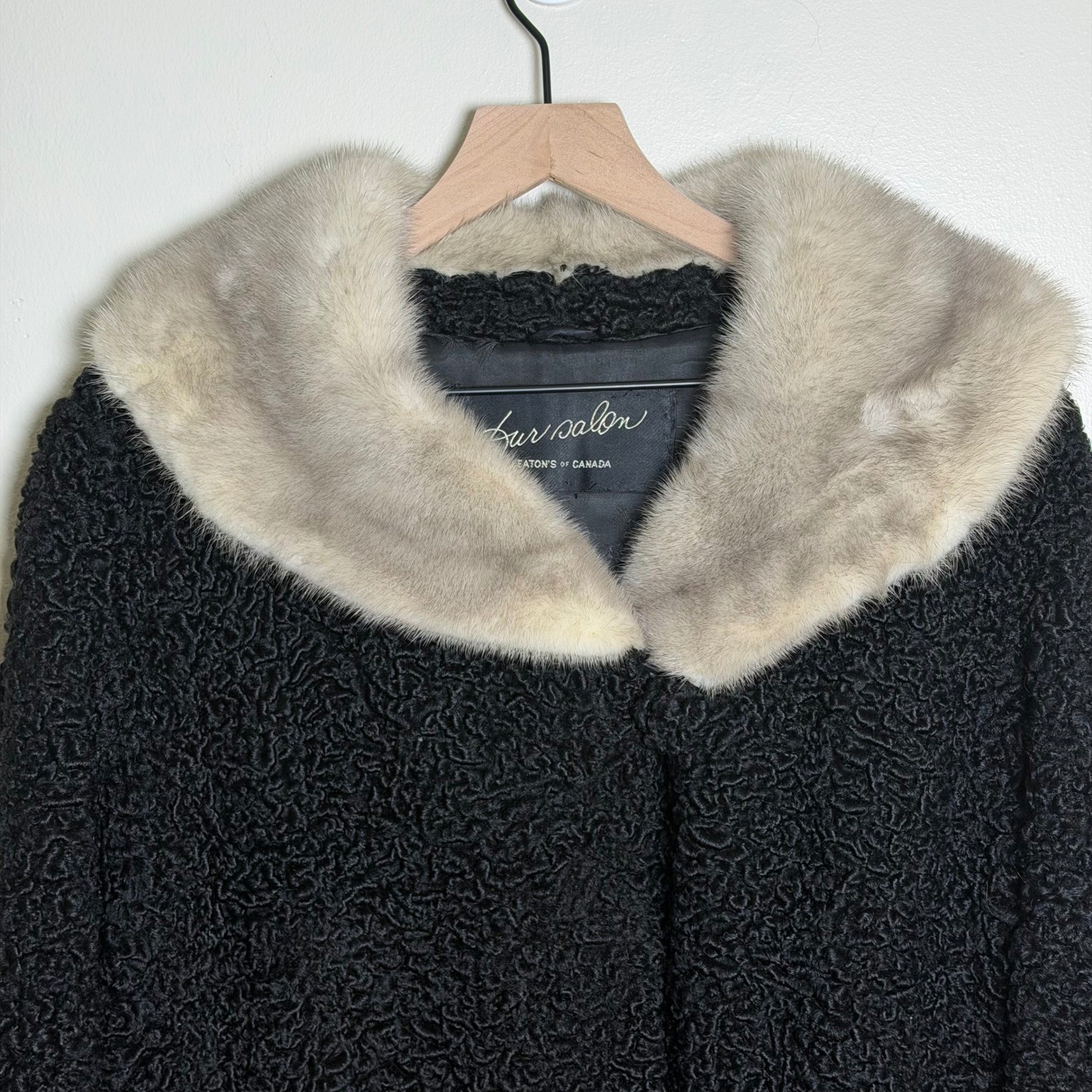Eatons of Canada Vintage Persian Lamb Fur Coat Mink Collar Black 1017 Size 16