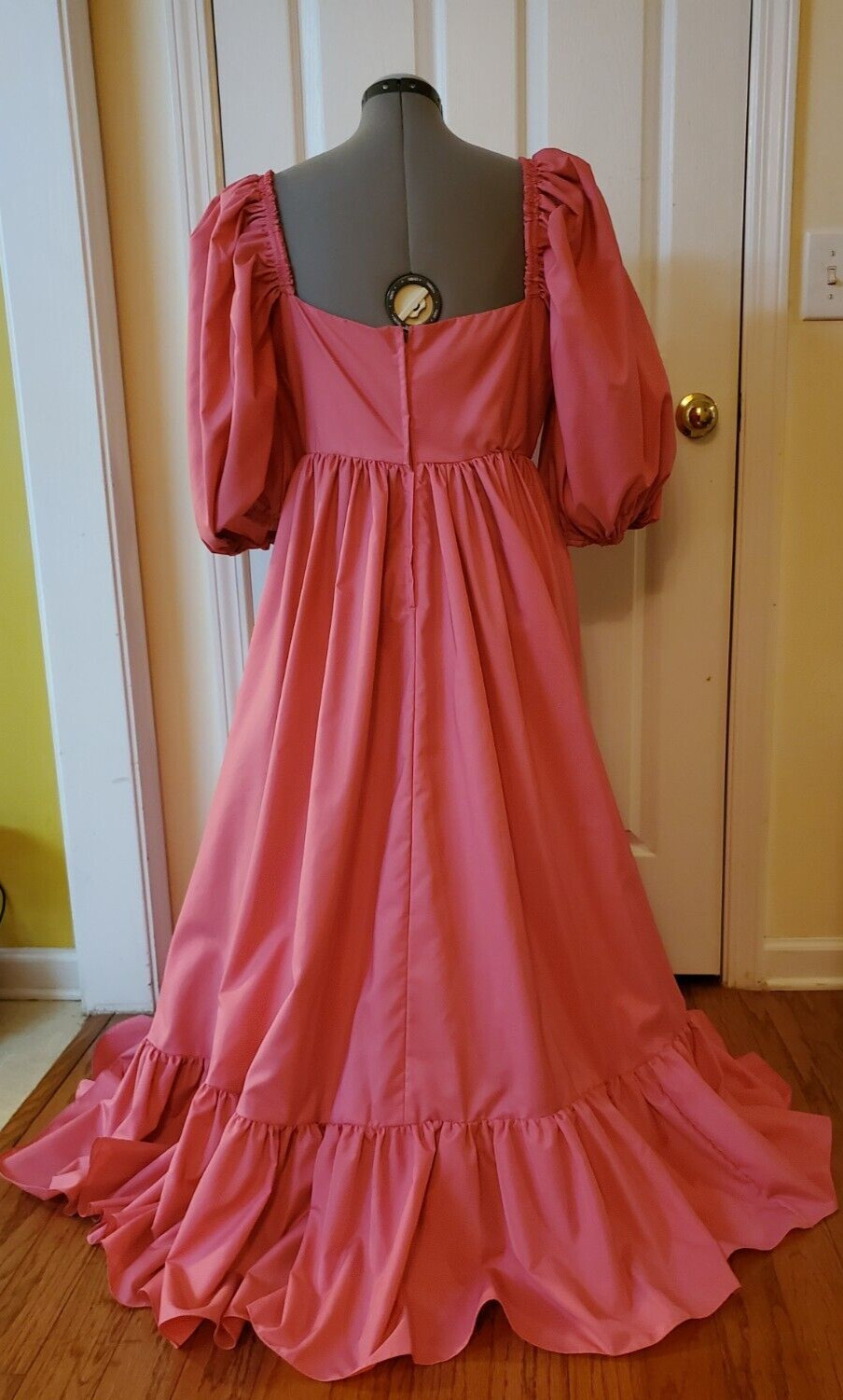 VTG Lorrie Deb San Francisco Pink Off Shoulder Cotttage Dress Balloon Sleeves