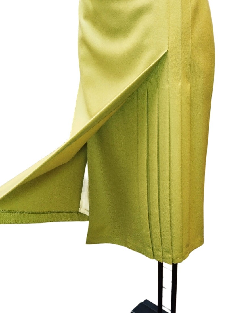 Winter Pure Wool Bicolor Hipster or Yellow Solid Color 42 to 46 Years ’80