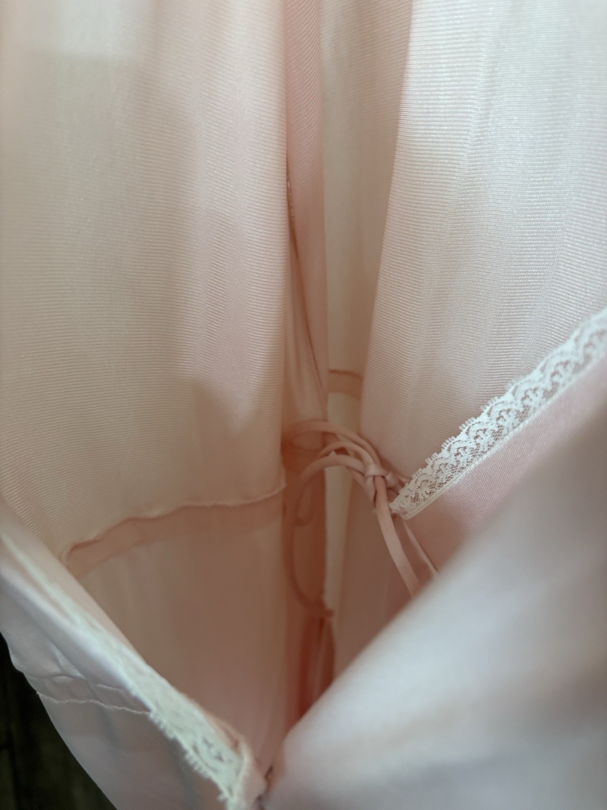 VINTAGE JOLIE TWO Pink Nylon Shiny Satin Maxi Robe Gown Medium M Floral Lace