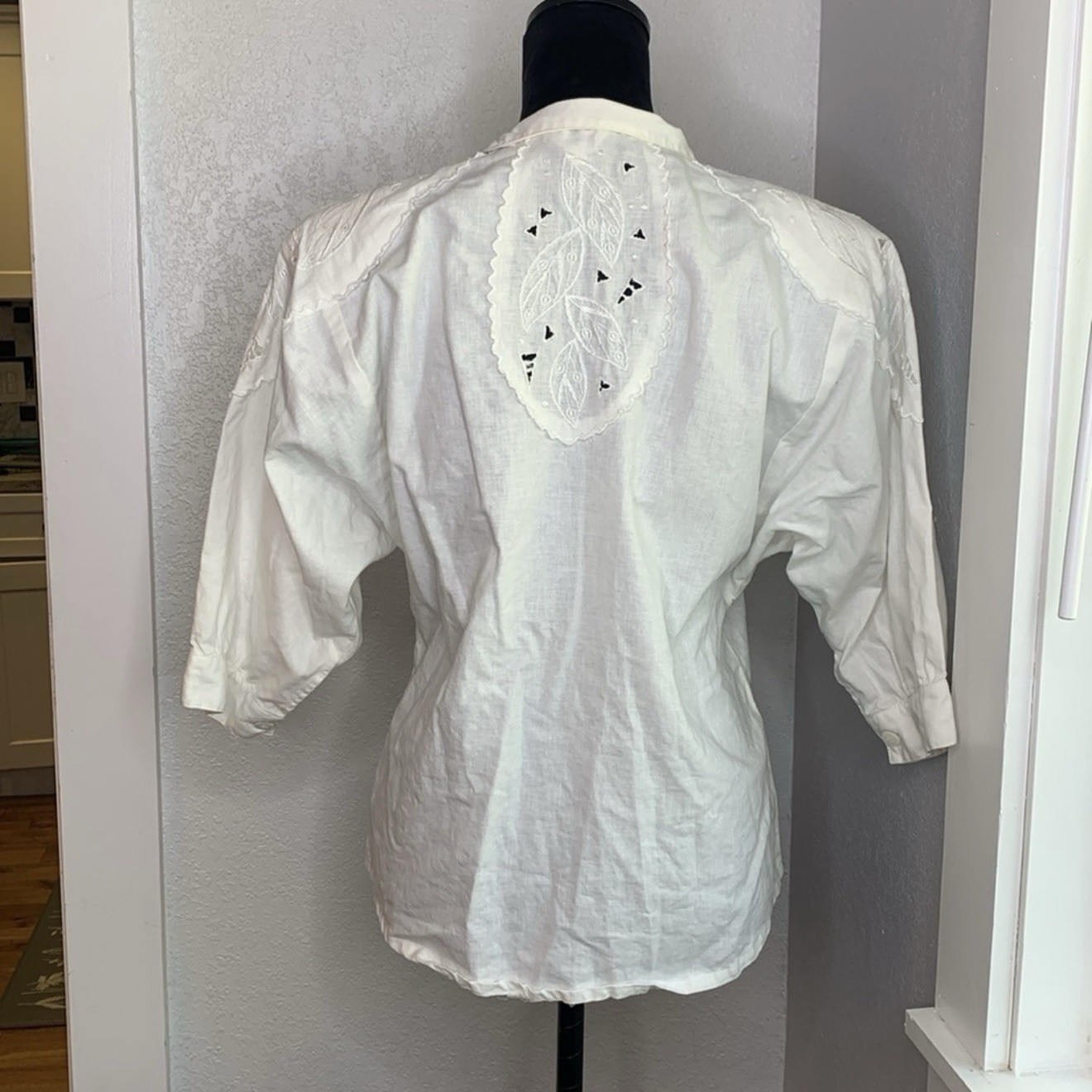 Vintage cottagecore 80s Jebb Levy white eyelet blouse size 10 linen cotton blend