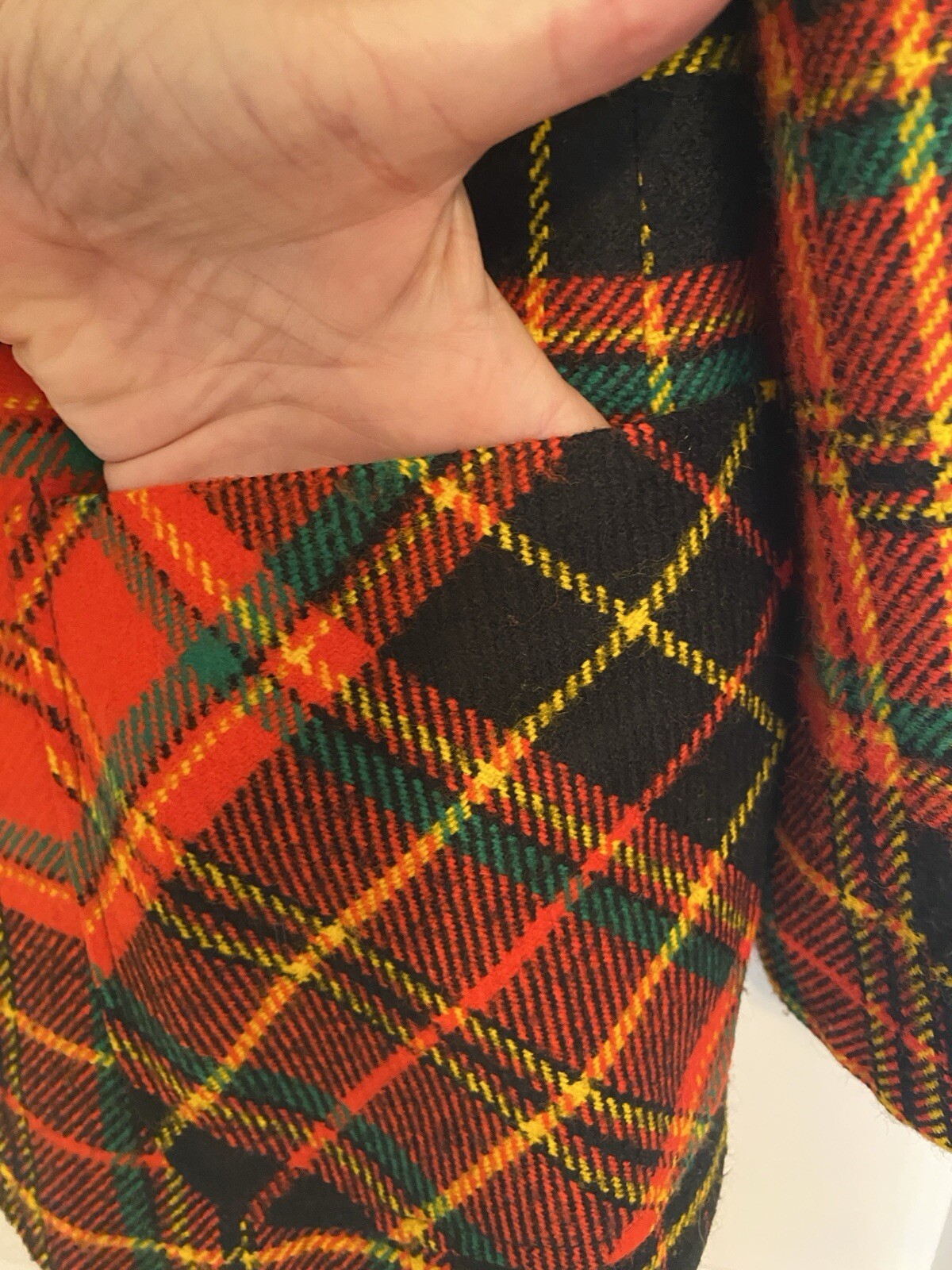 Peerless of Boston VTG Jacket 1970s Plaid 13 14 Retro Red Green Yellow Black