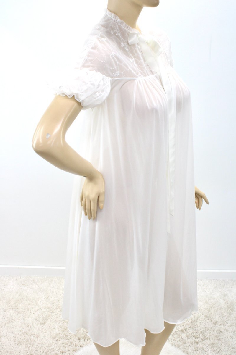 Vintage Vanity Fair Peignoir House Coat Robe Super Soft Nylon sz 32 S