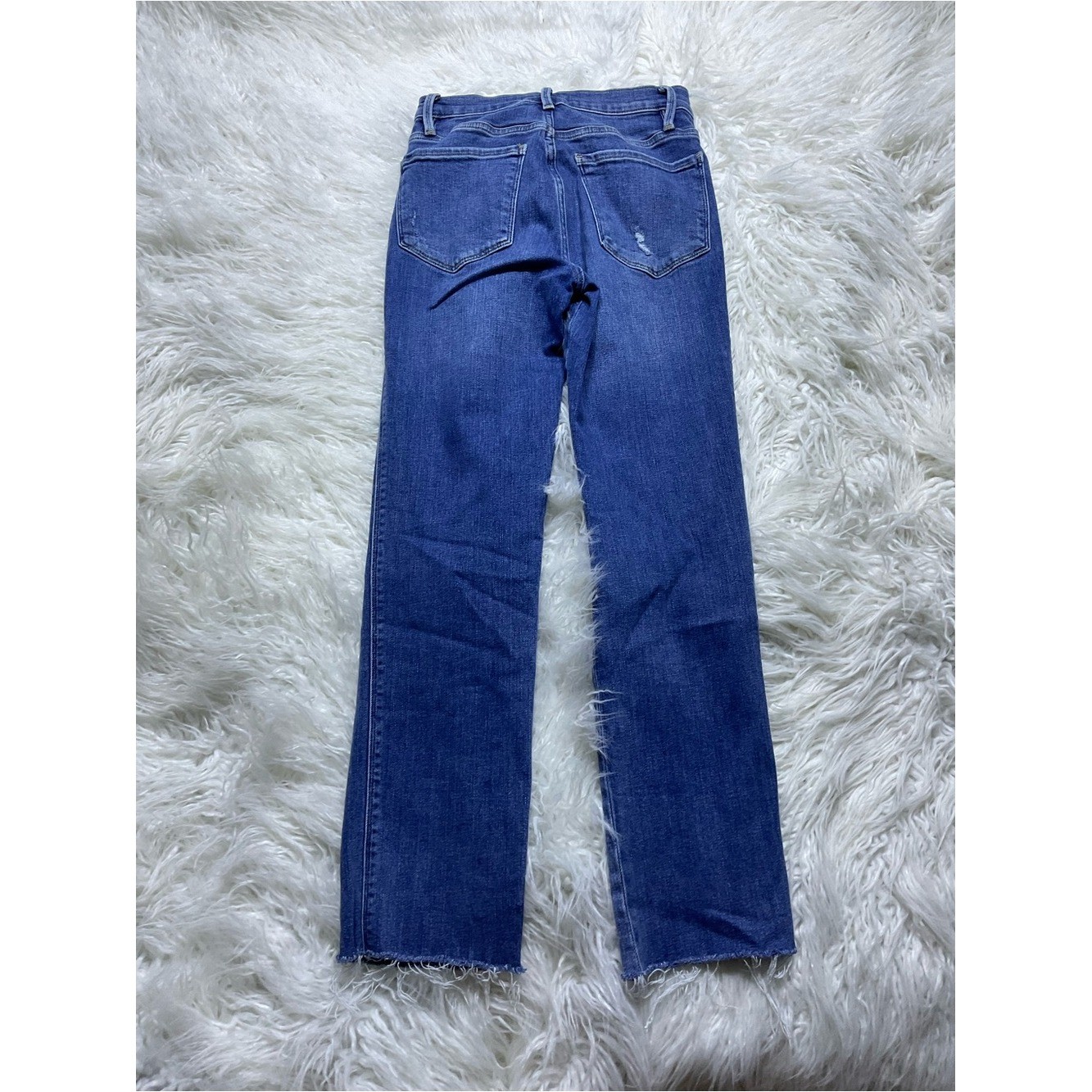 Frame – Le Sylvie Slender Straight Leg Jeans in Sonoma Rips