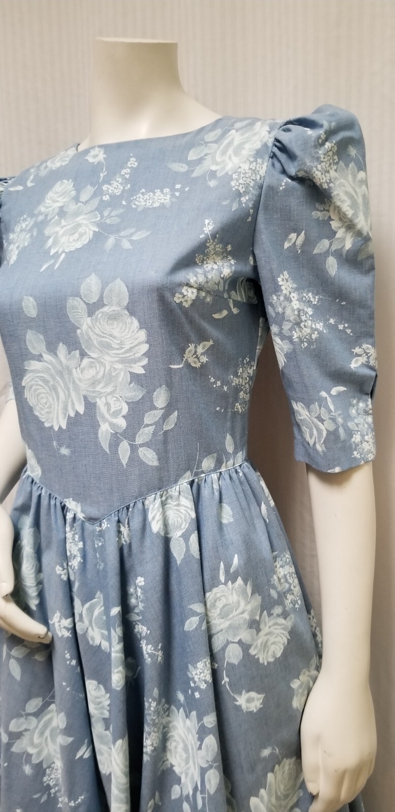 NWT Vintage 1980/90s SG GILBERT Blue White Floral LAURA ASHLEY-Esque Dress – S/M