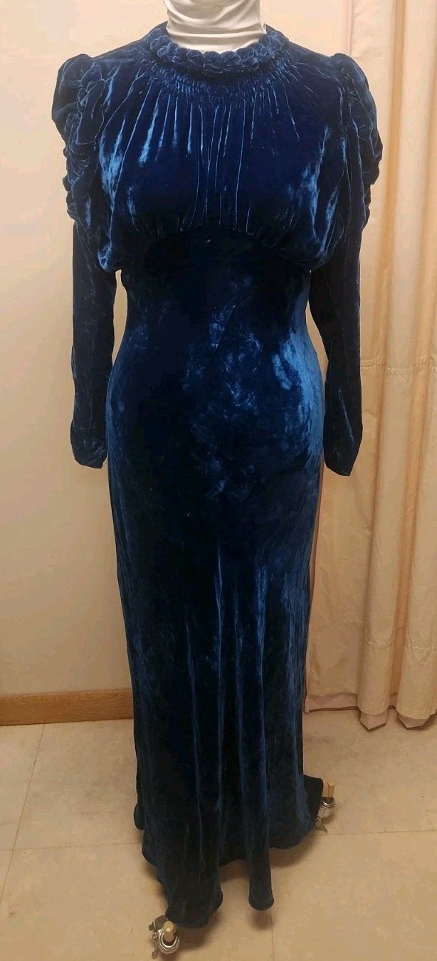True Very Vintage Blue Velvet Bias Cut Gown*Gown In Gd Condition*Covered Buttons