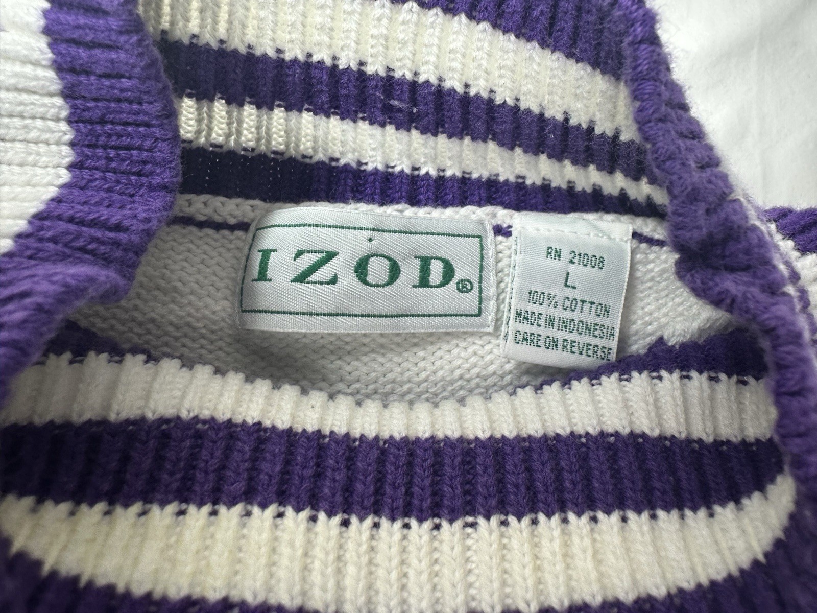 VTG Izod Women’s Sweater Size Large