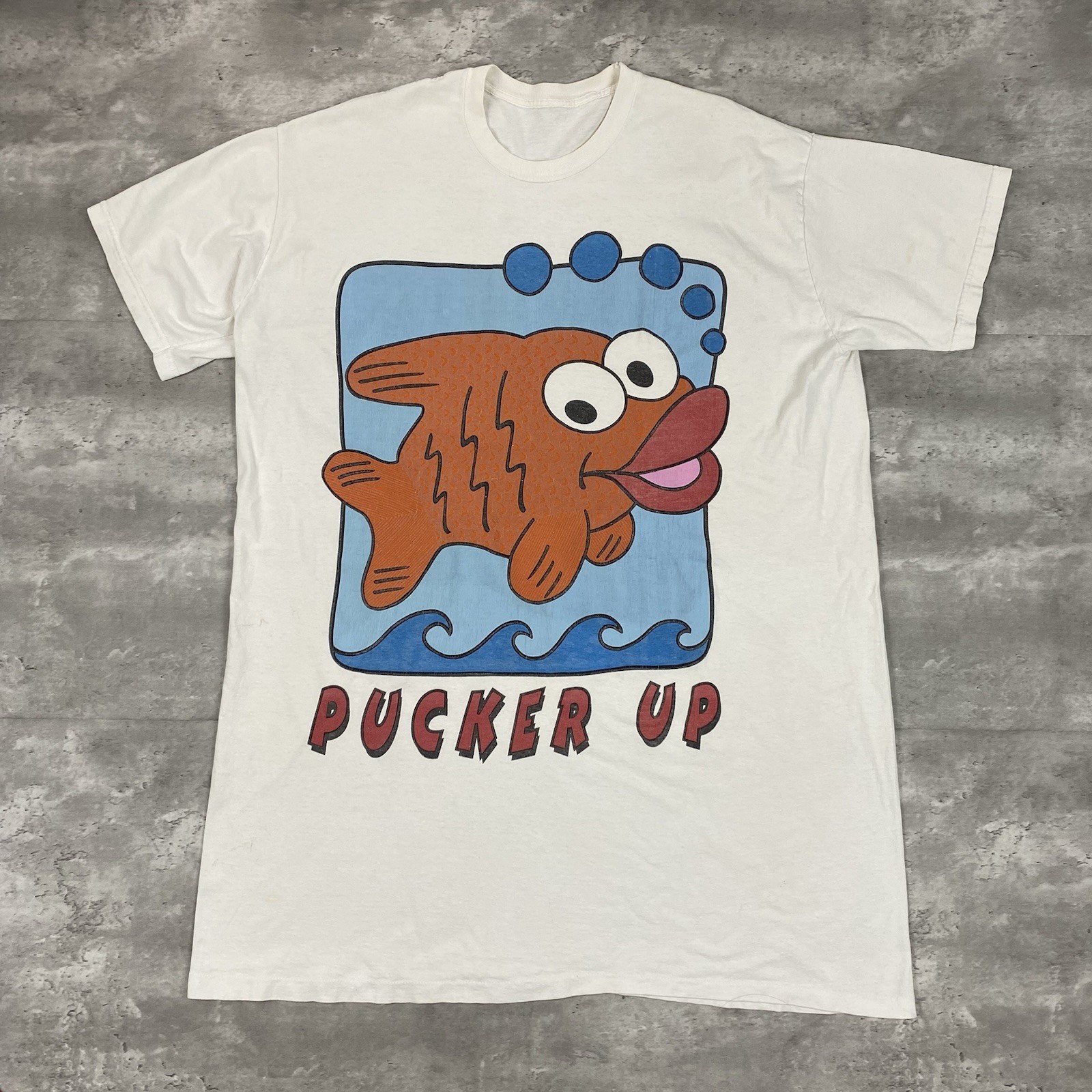 vintage 90s PUCKER UP FISH t shirt OVERSIZED COVER UP funny
