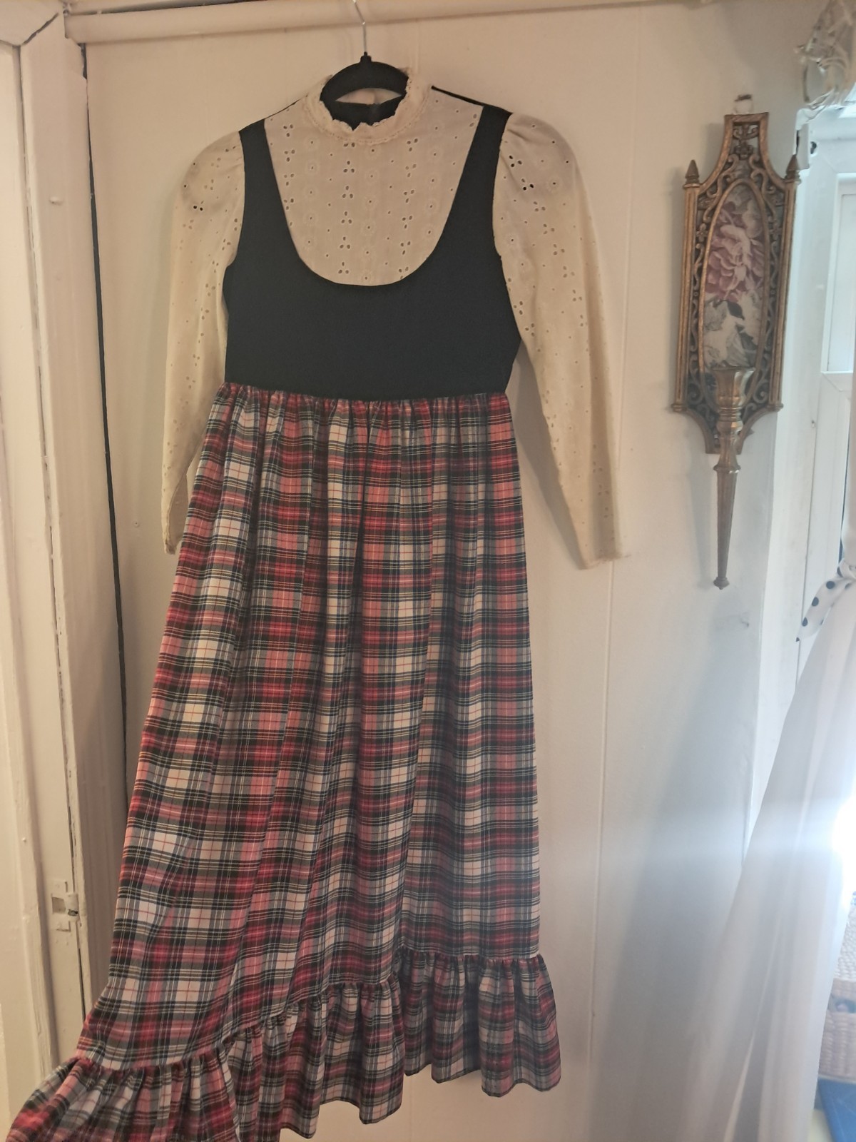 Made In USA Very Pretty Vintage Plaid Dress Lace Blouse Velvet Top Size C610rare