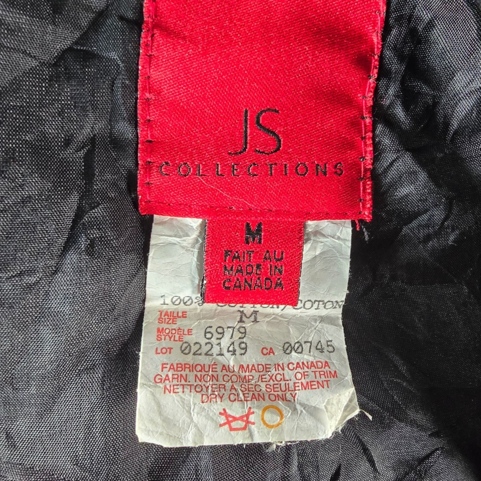 Vintage 1990s JS Collections Made in Canada Women’s Black Velvet Long Coat (M)