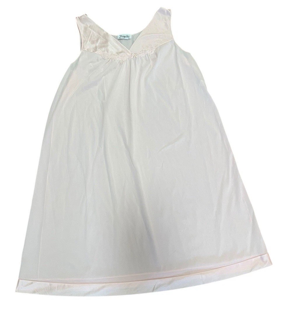 Vintage Vanity Fair Sleeveless Nightgown Size Large Pink Champagne Nylon