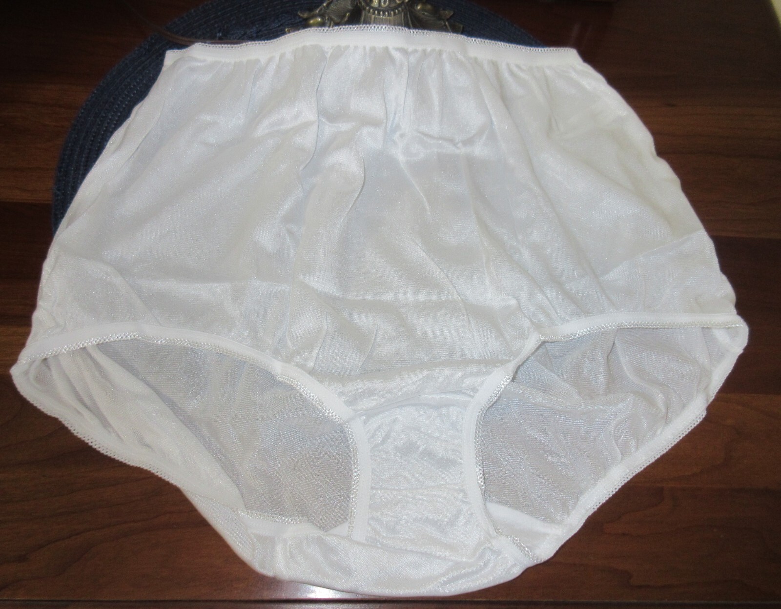 UNDERSCORE WHITE nylon w/ cotton lined crotch brief style panties 8 / XL NEW
