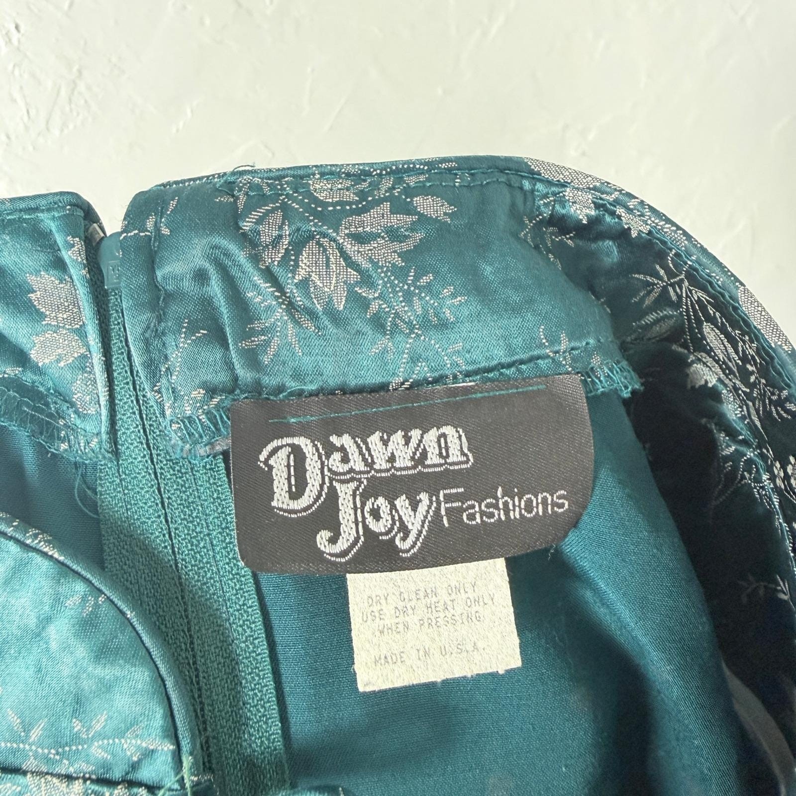 Vintage 80s 90s Dawn Joy Women’s 7/8 Rayon Satin Floral Brocade Asian Toggle OO6
