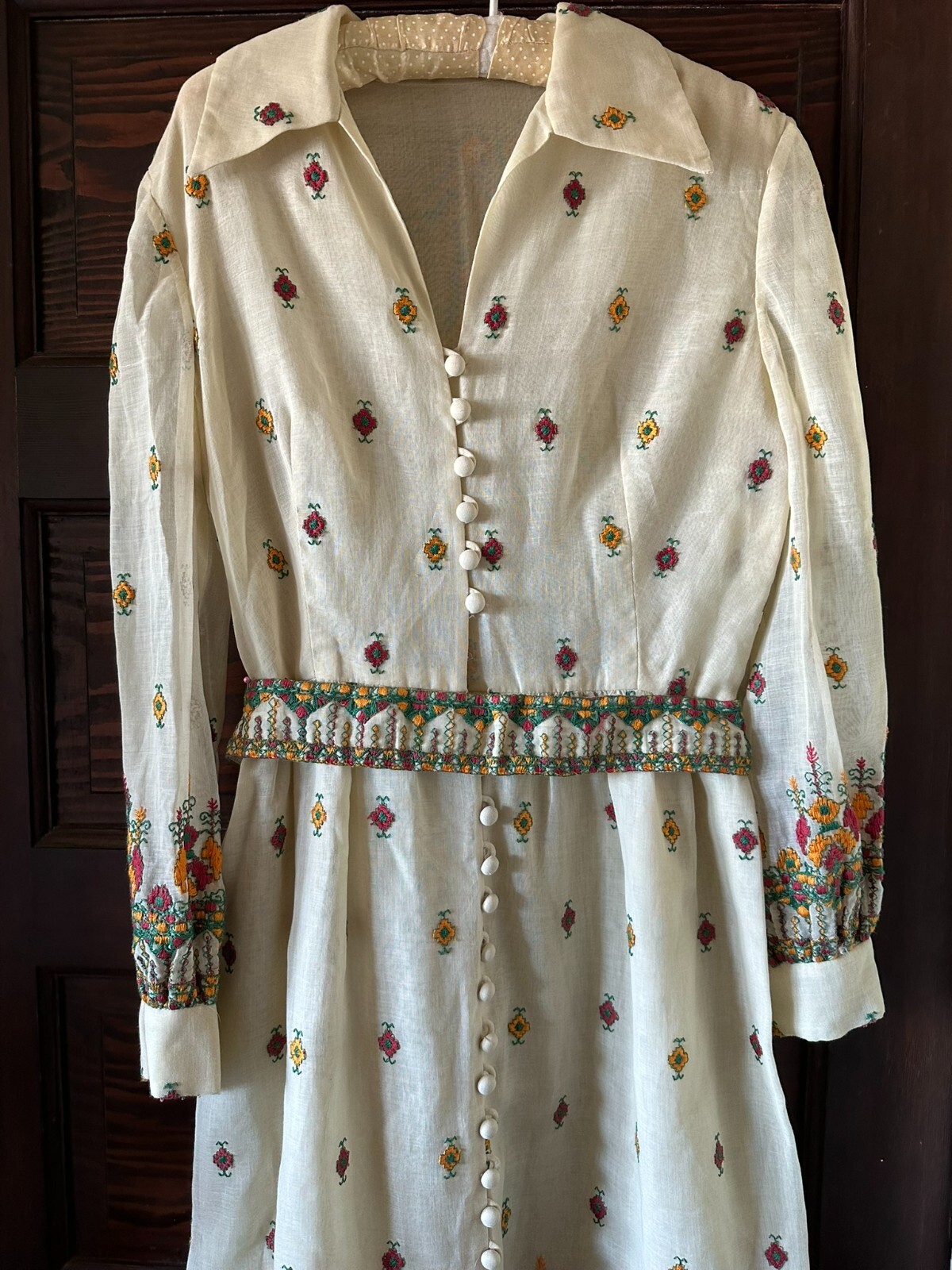 Vtg 70’s Embroidered Ivory Dress Belt LS Approx Medium Collar Red Green Yellow