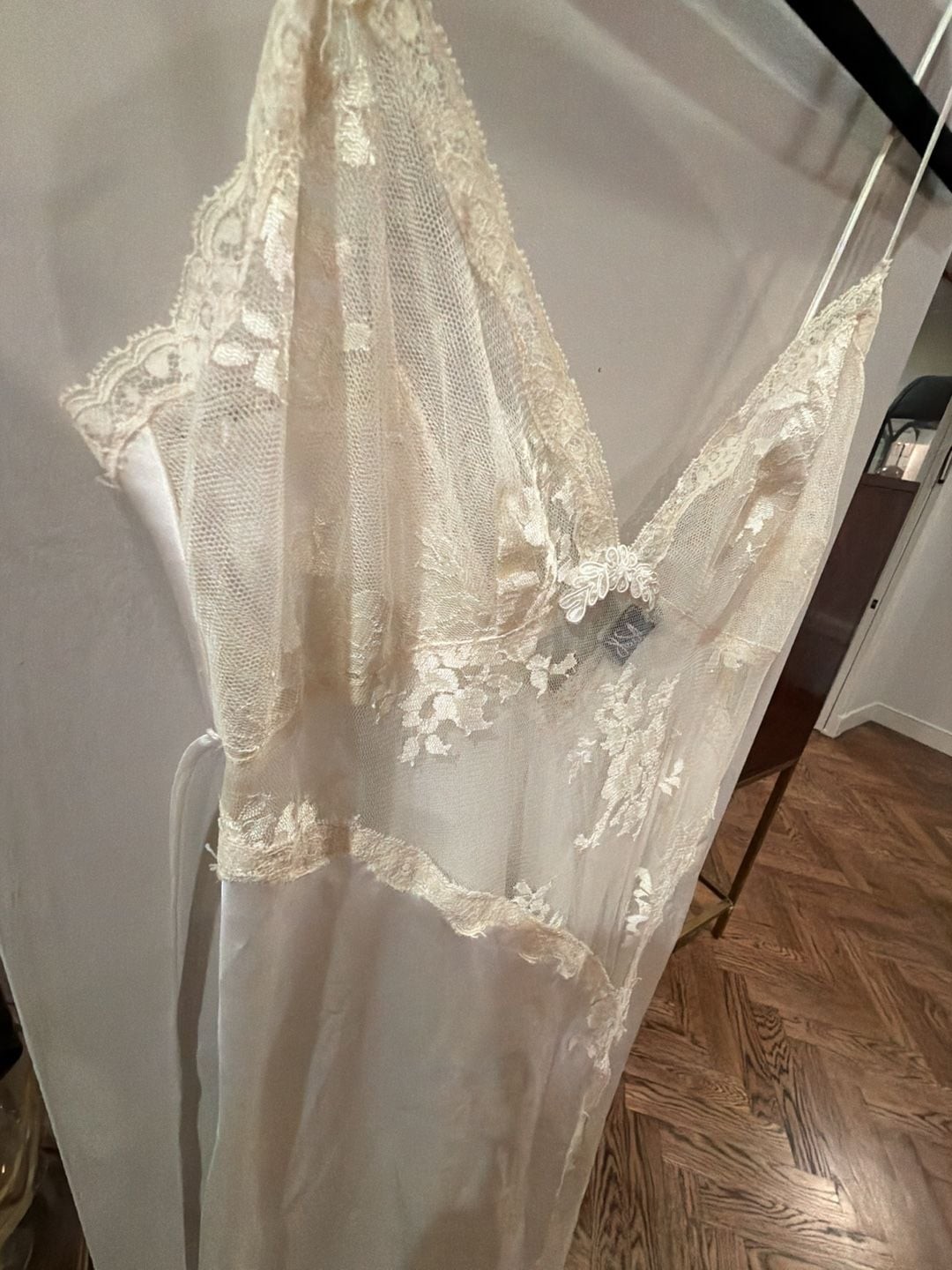 Vintage Jon Quil Samandi Ivory Satin and Lace Chemise bridal Nightgown size S