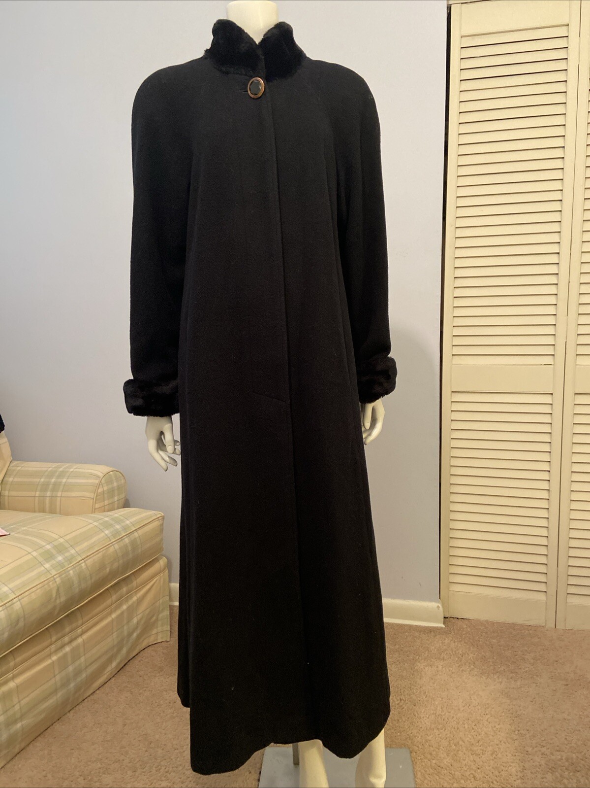 VTG TALBOTS Women’s Glam Long Black Coat Faux Fur Collar & Cuffs Pockets Lined 8