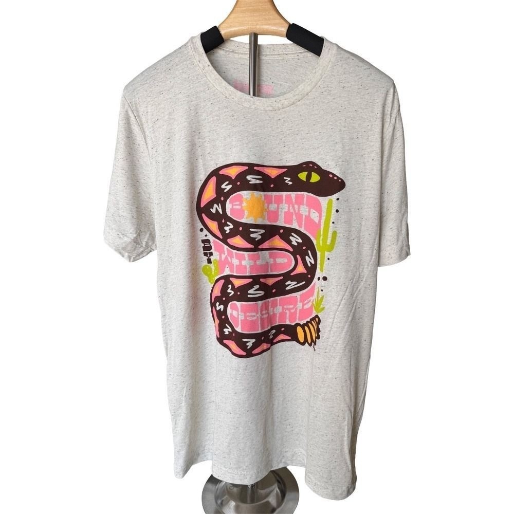Vintage Modern Western, Bold Graphic Tee Bound By Wild Desire Sz Large NWOT