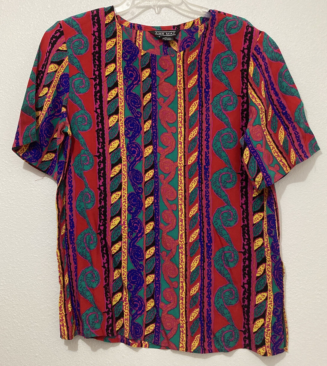 VTG Ann May Women Top Size Small Colorful Blouse Geometric Pattern Silk RARE