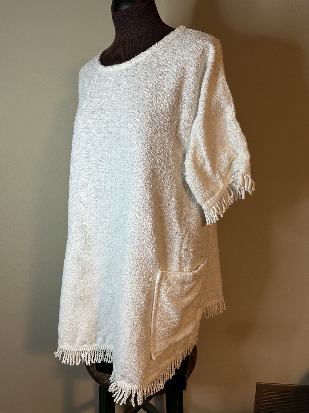 1970s Vintage Gertrude Davenport White Terry Flip Beach Pool Cover Up w/Fringe