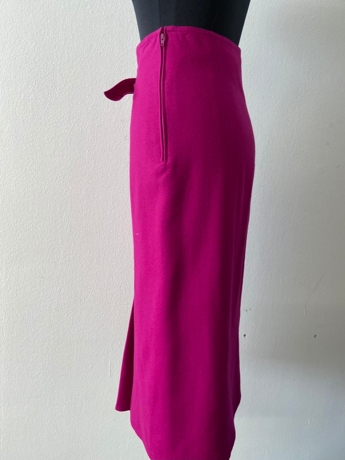 Womens Chic Vintage 90s Pink Wool Skirt | Size S | Unique Statement Piece