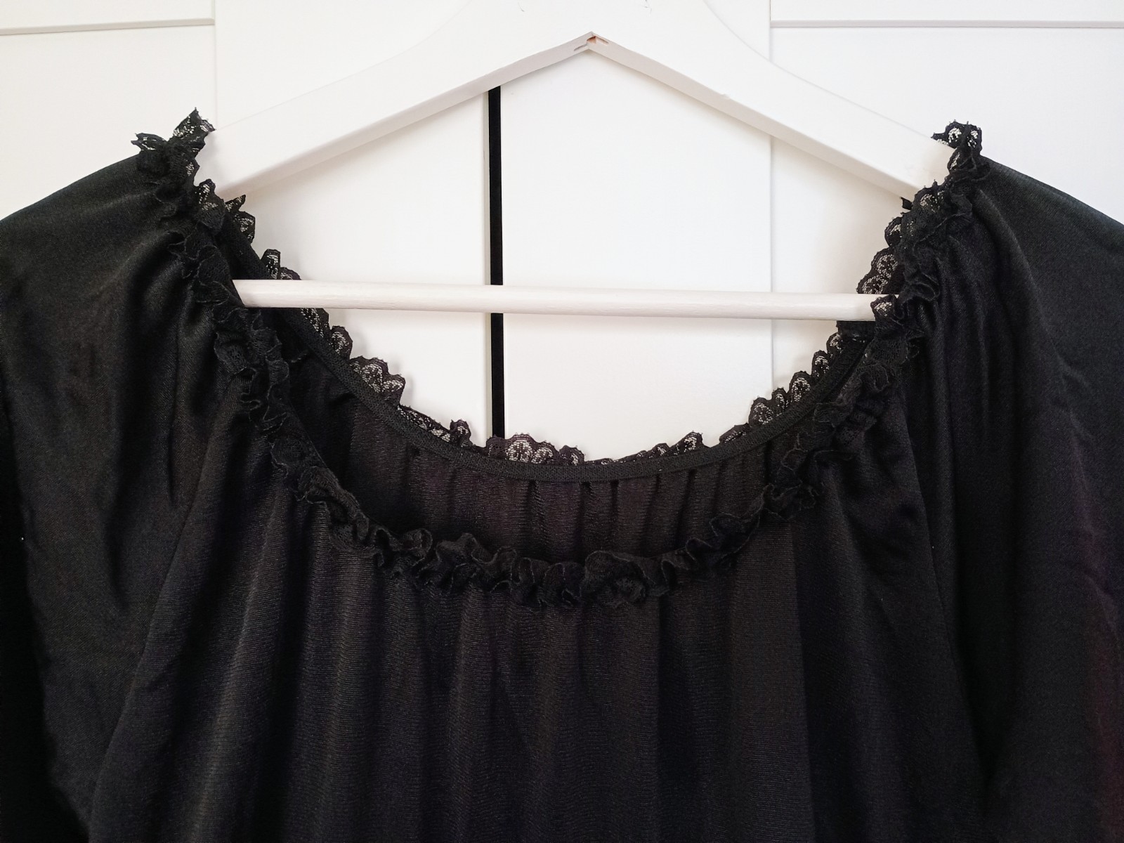 Women’s Vintage Gothic Black Slip Maxi Dress Ruffles Lace Ribbons Peach John M-L