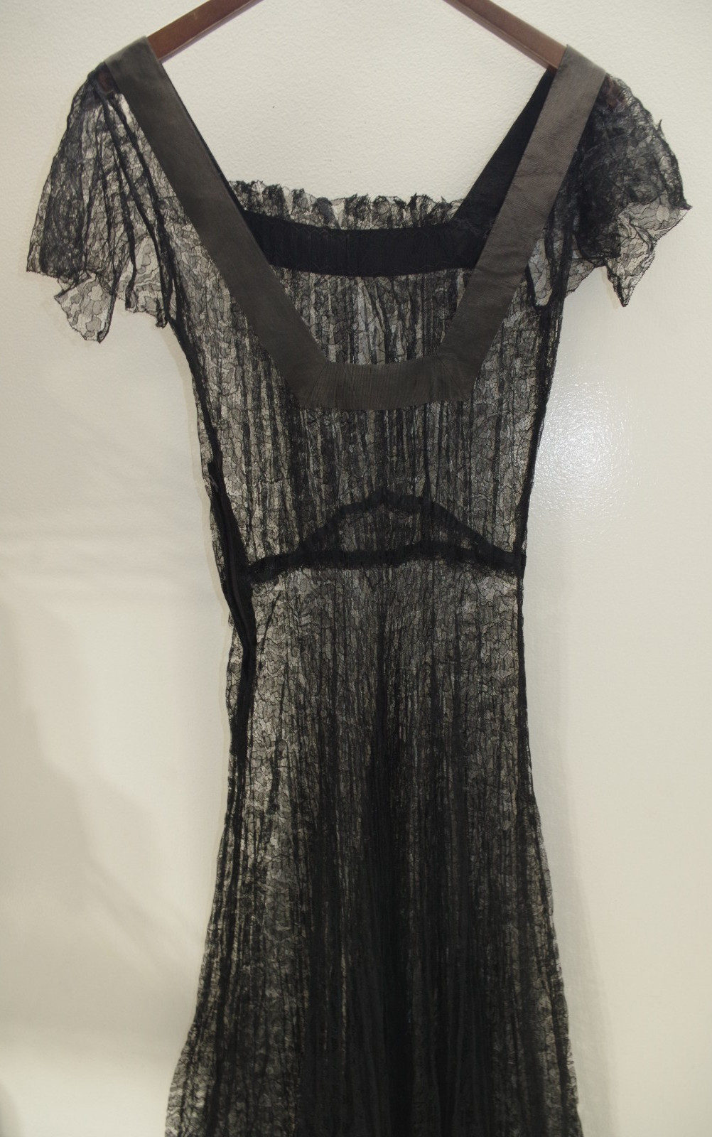 T3 ANTIQUE 1920’S SHEER BLACK French Lace Long DRESS Hand Sewn Grosgrain Ribbon