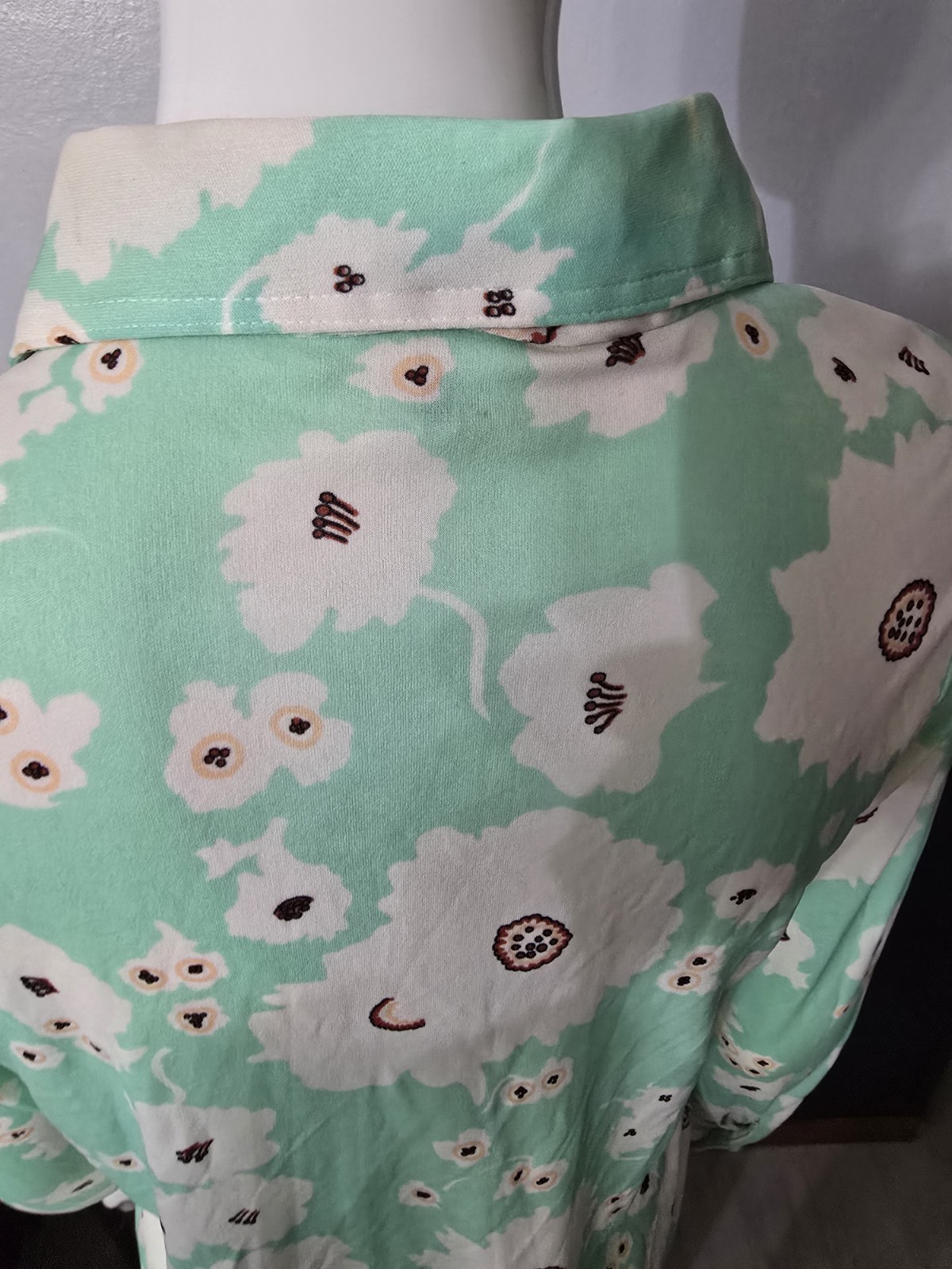 70s Mint Green Floral Disco Shirt Dagger Collar Fits Modern XS/S (Tagged L)