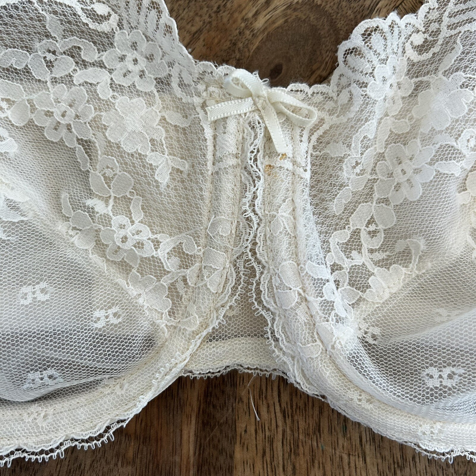 Vintage Vanity Fair #74-100 Sheer Nylon Lace Strapless Underwire Bra size 32D