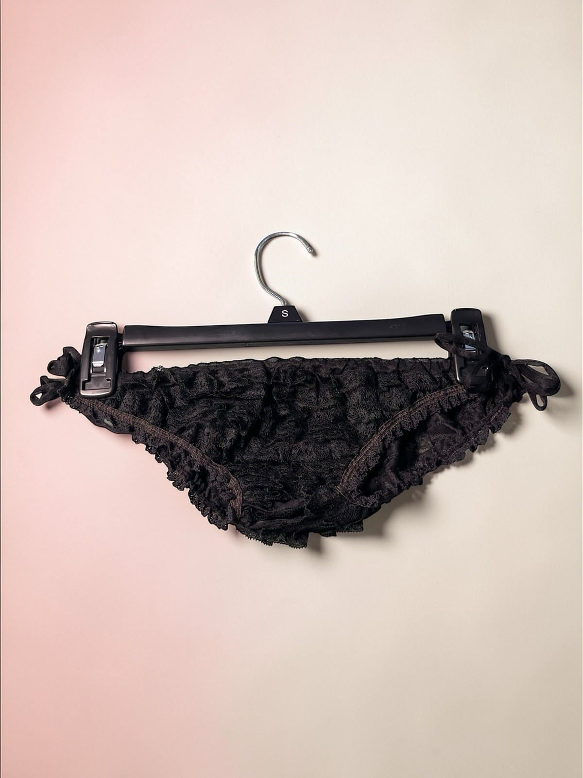 Vintage Lace Ruffle String Bikini Low Waist Lingerie Flirty Panty NWOT 60-70