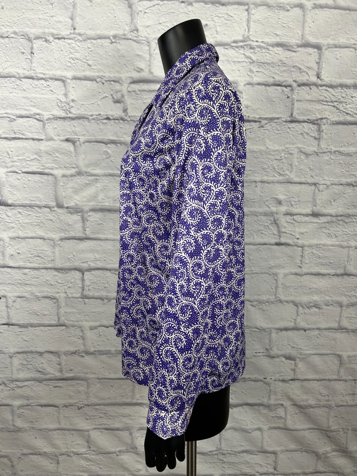 Baroness De Wayne Button Front Purple Paisley Long Sleeves Women’s 18 Vtg 80s