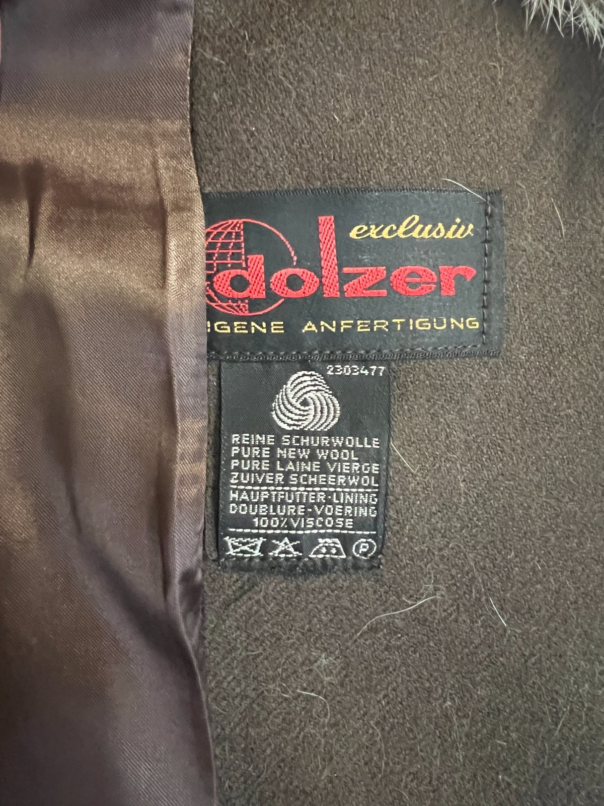 Vintage 1970’s Dolzer Womens Wool Coat with Fur – Made in Germany Size 2xl