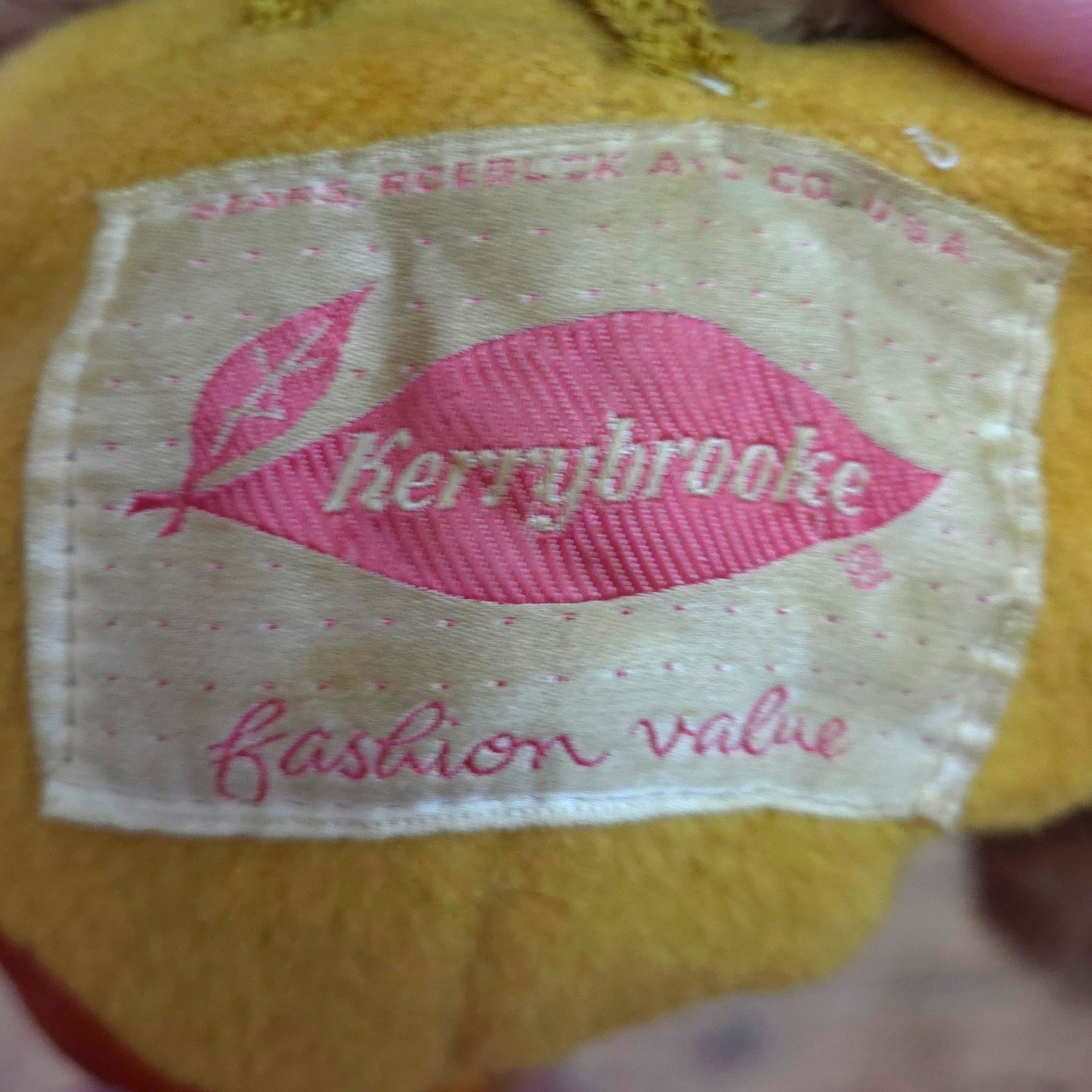 Vintage Kerrybrooke Sears Mustard Yellow Fur Collar Dble Breasted Coat 44 Chest