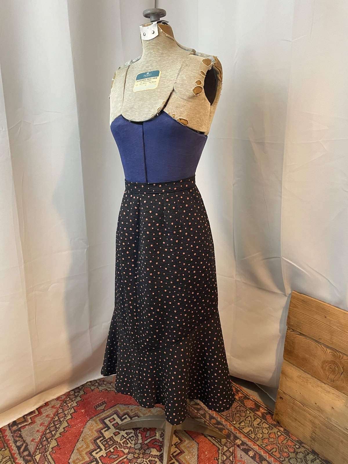 Polka Dot Ruffle Pinup Skirt Black and Tan Crepe 1950s Vintage Rockabilly S