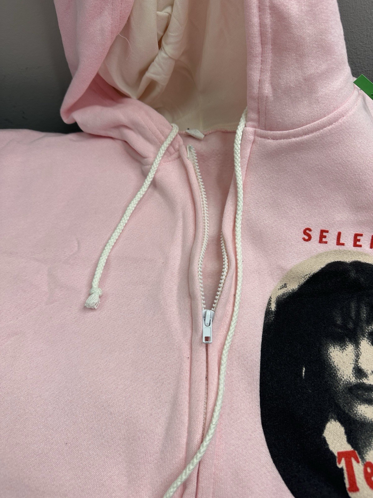 Rare! New! 90s Selena Quintanilla Memorial Pink Zip Hoodie Rap Tee Sz XL Unisex