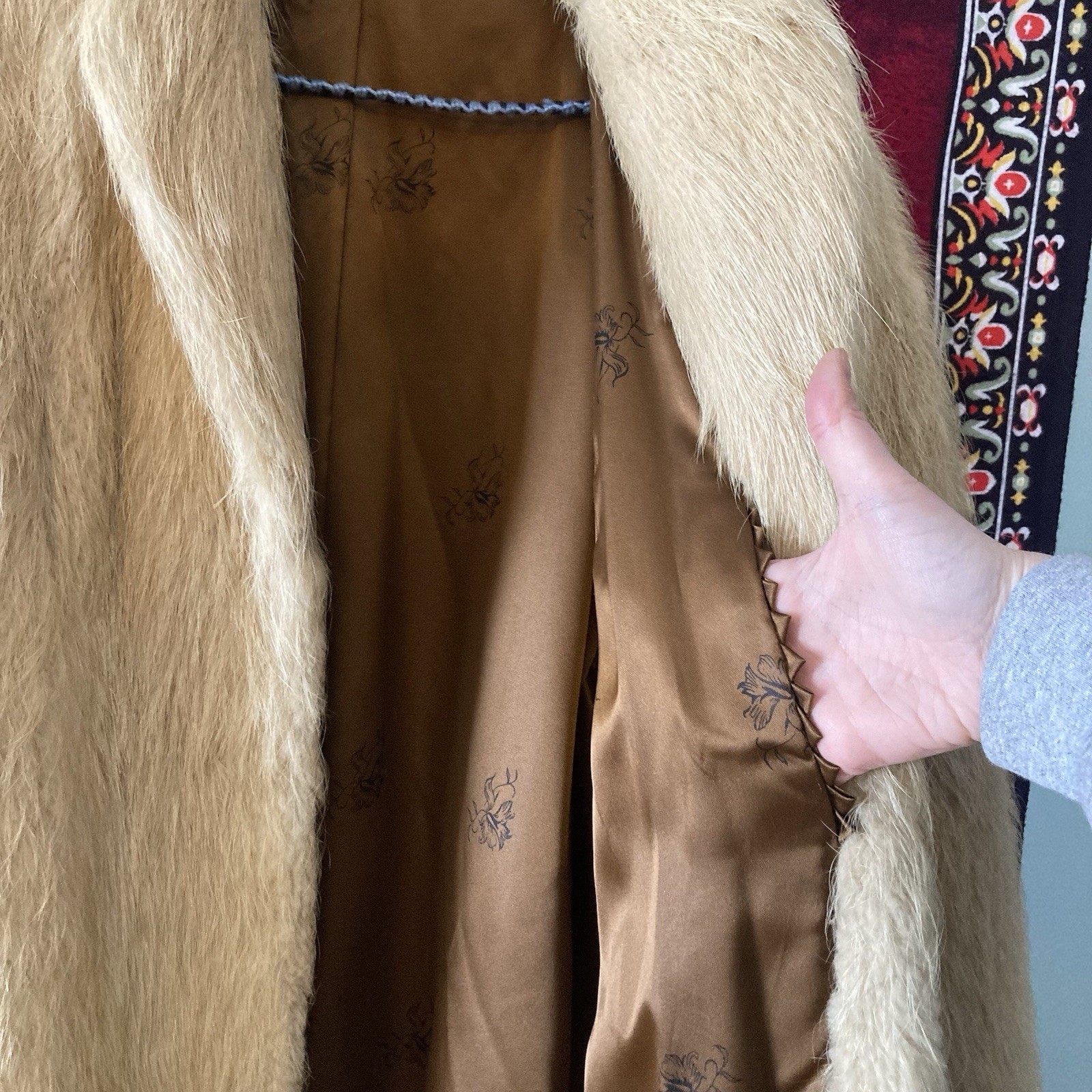 Vintage Real Fur Coat – Likely Nutria – Repair Project / Statement Piece