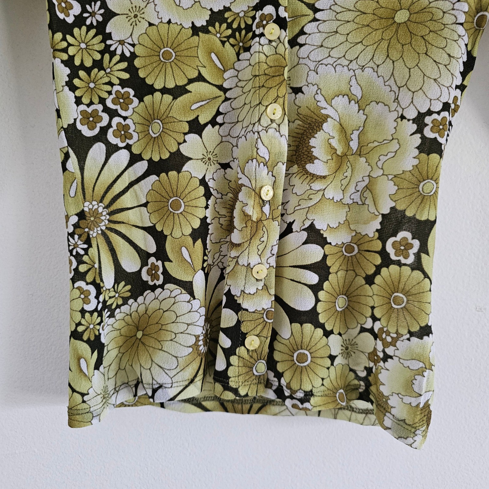 True Vintage 70s Mesh Top S Women Floral Button Front Retro Hippie Indie Grandma