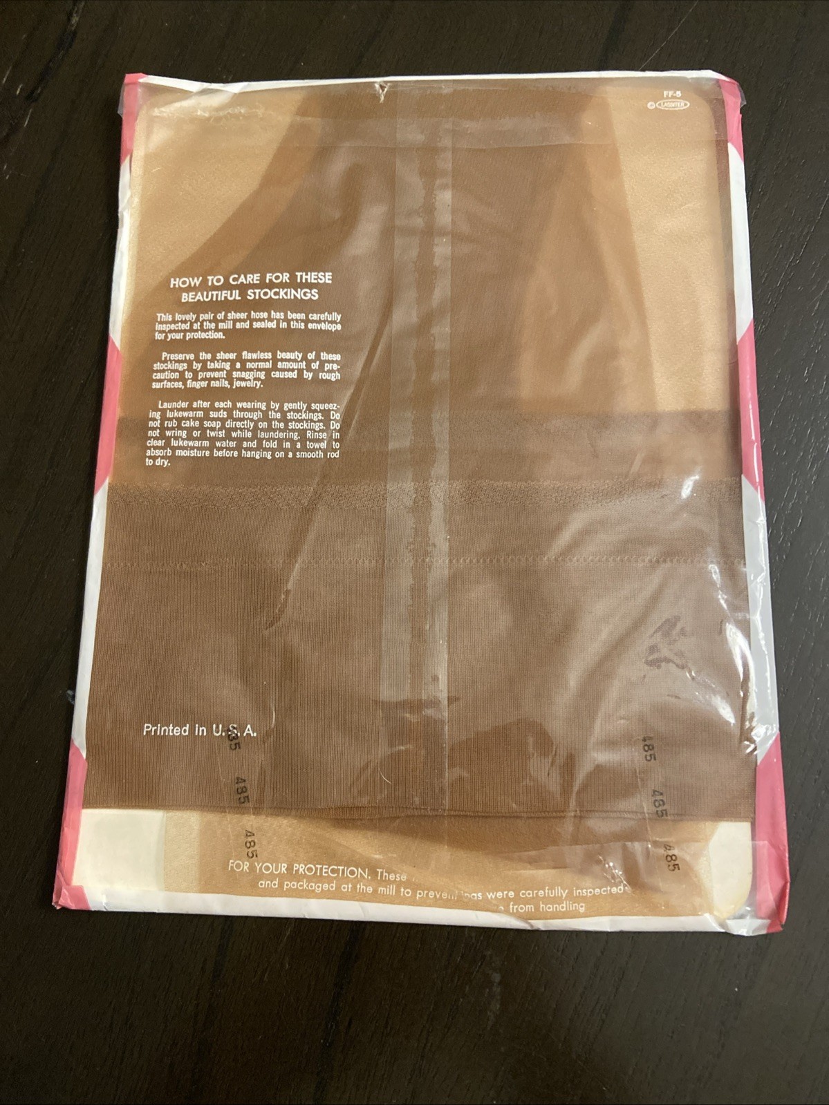 1 Pair Vintage Exquisite Hosiery Seamless Nylon Stockings 10 1/2 Mesh Made USA