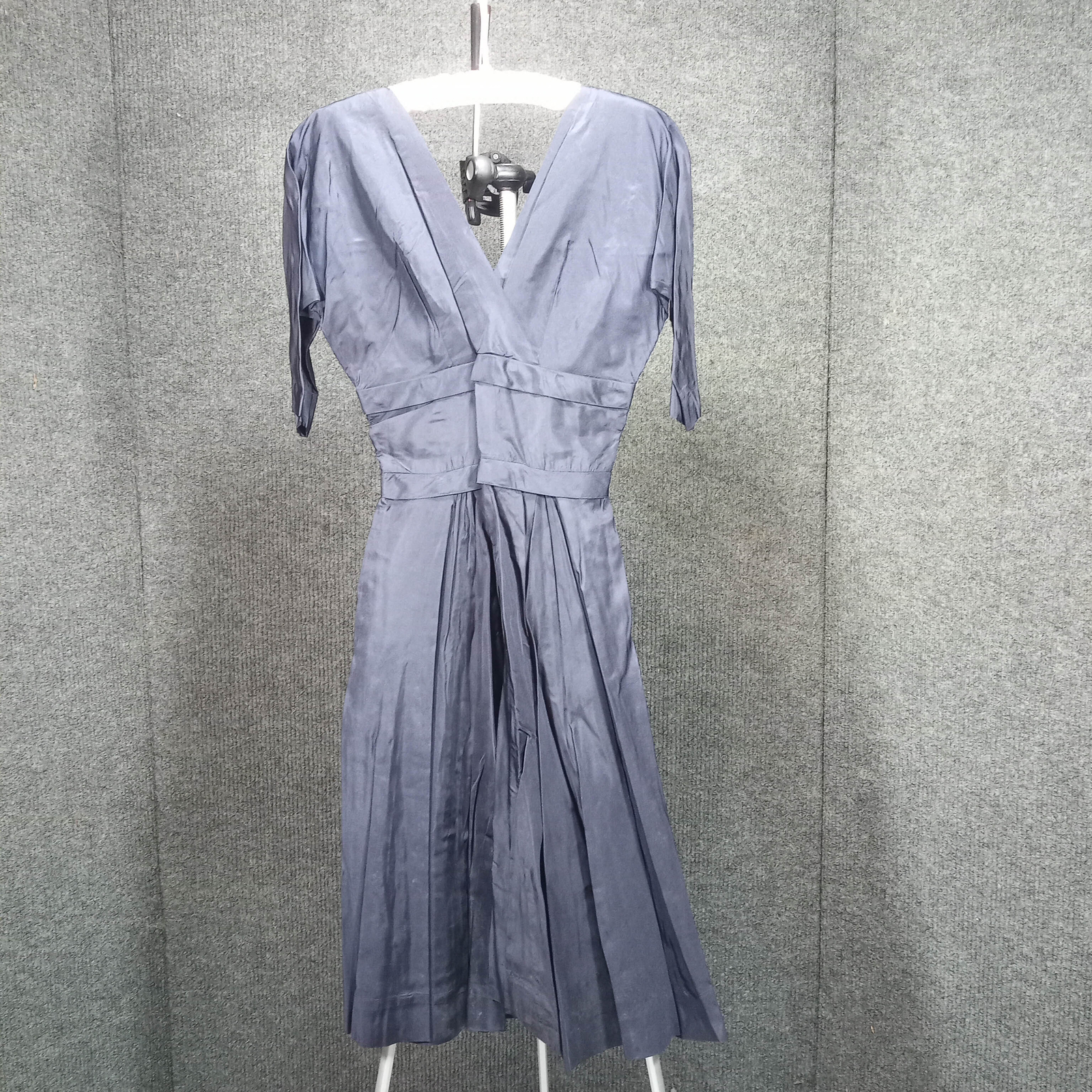1950s Vintage Navy Blue Polished Cotton Bow Circle Dress
