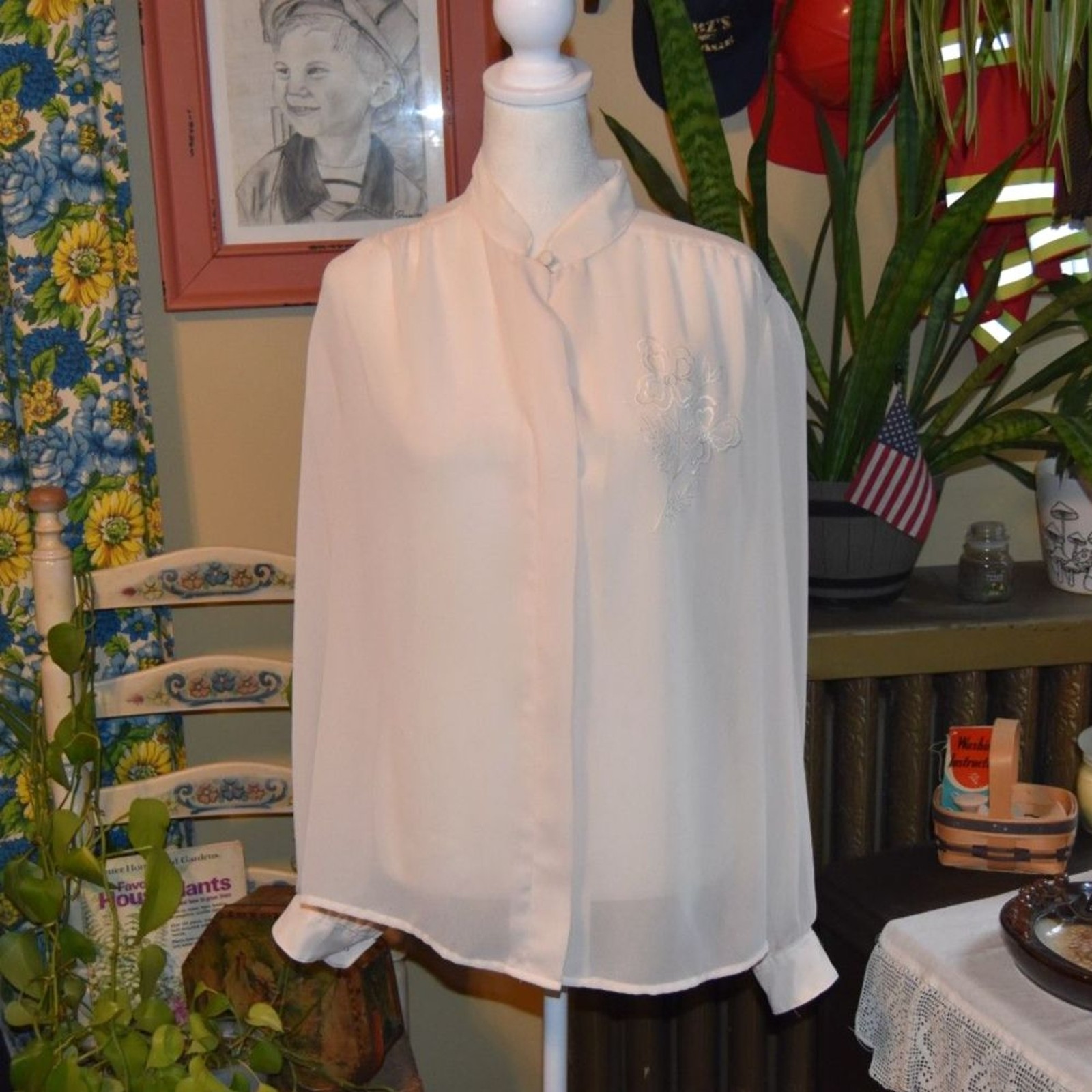 Vintage 1980s Victorian Revival Blouse Embroidered Flower Cream Size XL