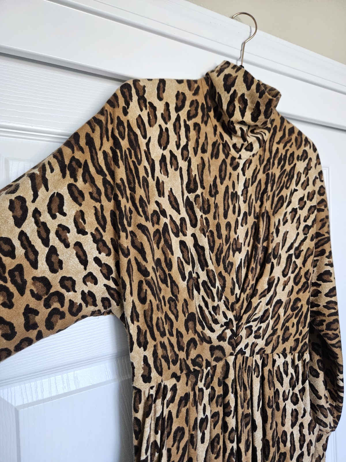 Vtg CHETTA B Animal Print Leopard Cheetah Fitted Pencil Mock Neck Dress