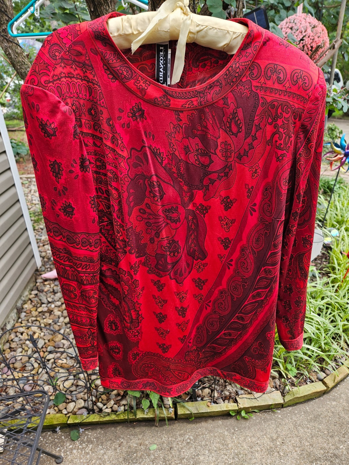AMAZING TIMELESS VINTAGE LEONARD ITALY 100% SILK JERSEY RED TOP SIZE 48 L