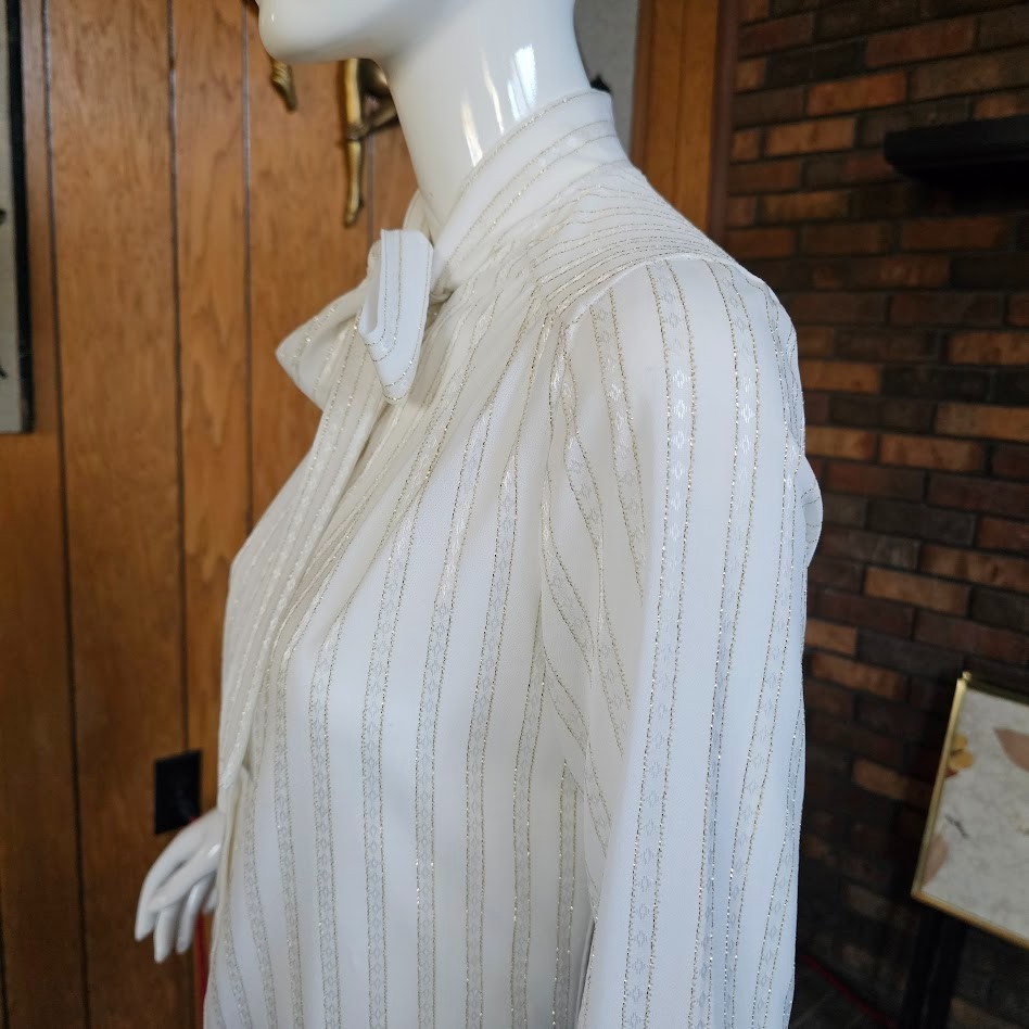 Vintage 80s Disco Secretary Pussy Bow Gold Pinstripe Button Up Blouse Top S/M