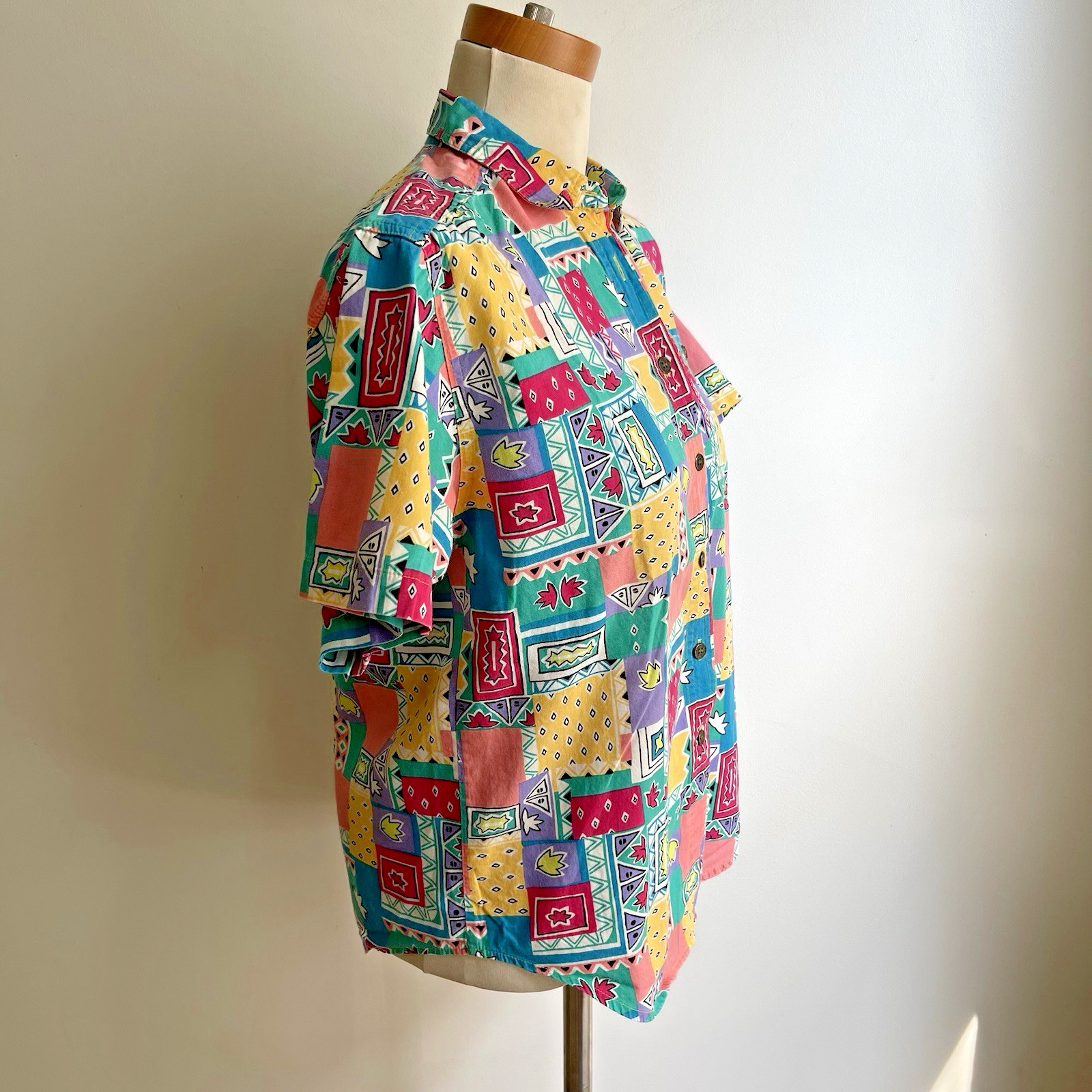 Vintage 80s Chaus Petites Short Sleeve Buttons Shirt Colorful Cotton Memphis 6 P