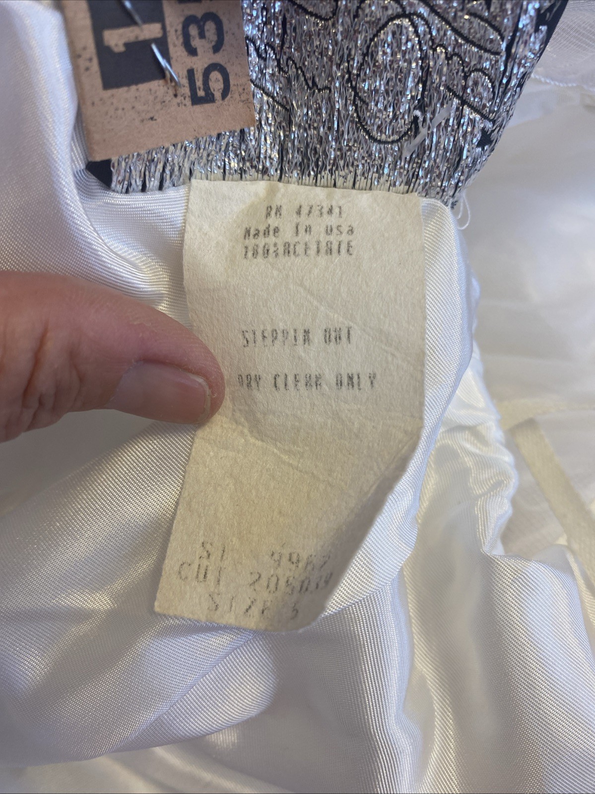 VTG Zum Zum 80s White puff Slv V Waist Ruffle Lace Bow Wedding Dress Gown XS/S 5