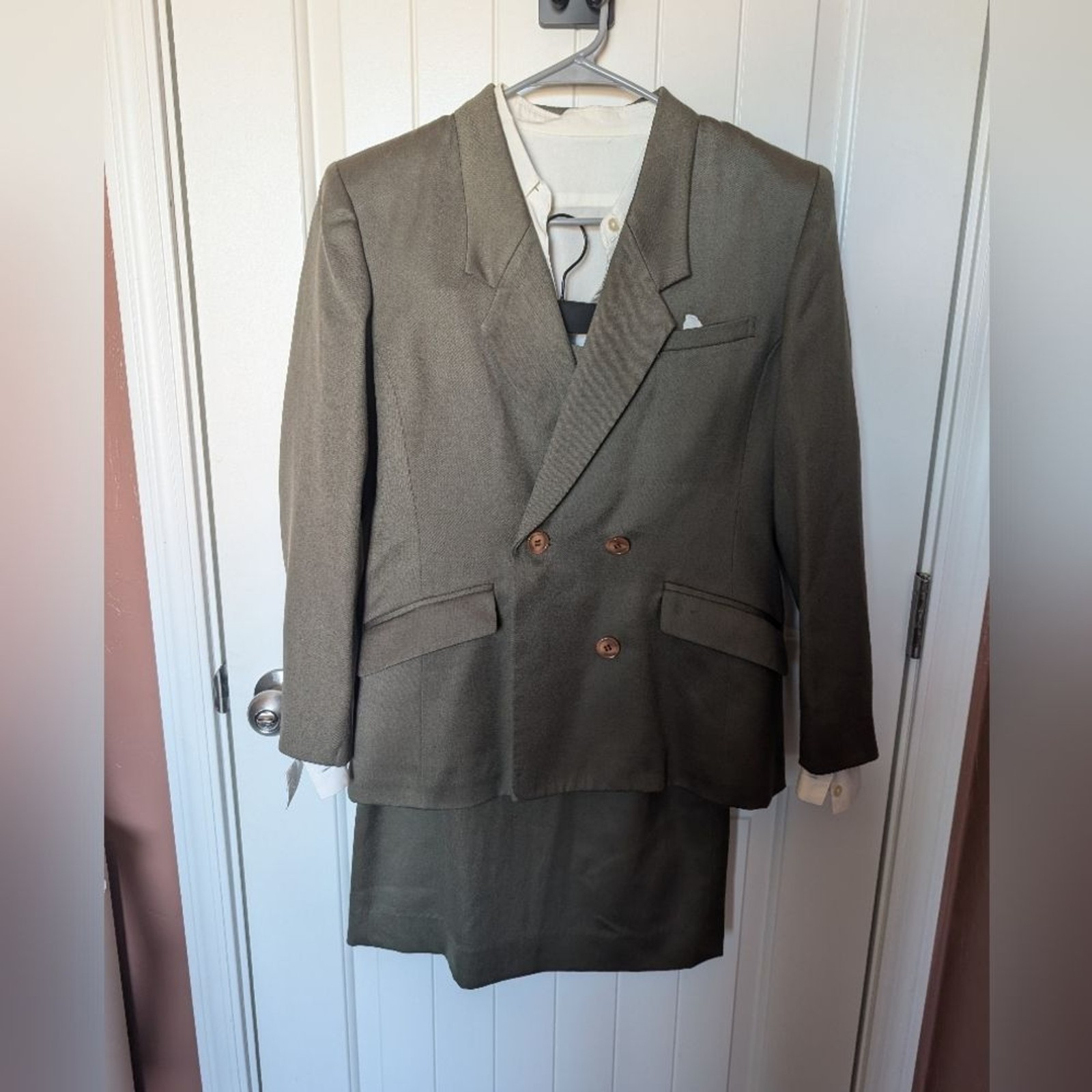 VTG Love Rich Japanese Women’s Wool Suit Set Olive Green/White Women’s Small/6