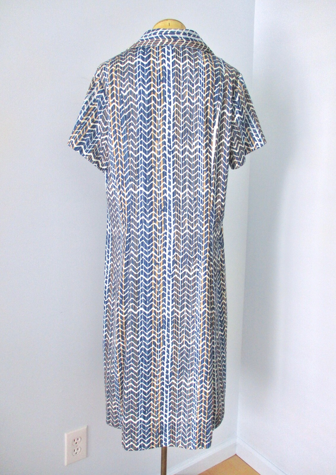 Vtg 60s 70s Blue Beige ZigZag Stripe Poly Knit Sheath Shirt Day Dress Sz 20
